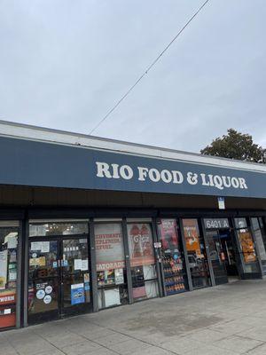 Rio Food & Liquor