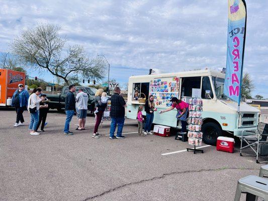 Grandma’s Icecream on Wheels