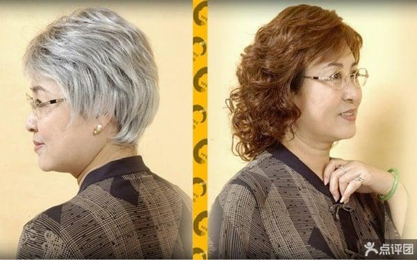 We can even cover up gray hair using hair pieces, to avoid chemical hair treatment. 满头白发，也可以用织发来盖住，免去经常染发的烦脑。