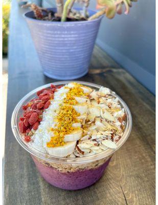 Sunnyside bowl with goji berries