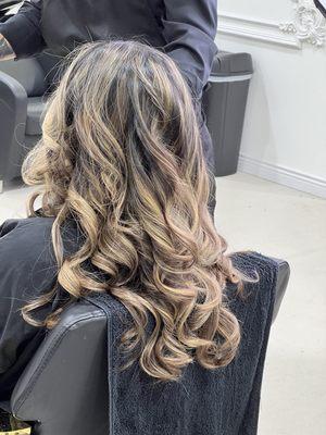 Full highlights,haircuts/blow, iron for curls