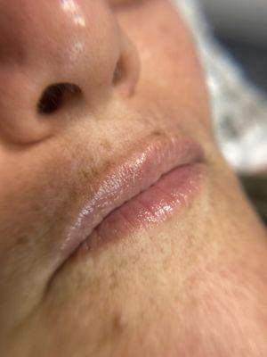 LIP BLUSH TATTOO