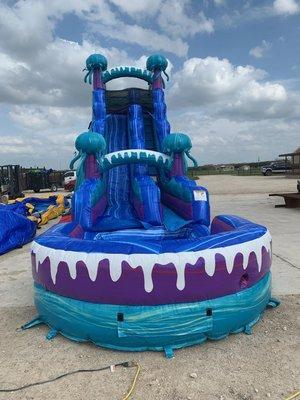 The 19ft Electric Shock Water Slide is a super-sized water slide with an electrifying blue/Purple color scheme!...