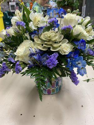 TELEFLORA'S ENCHANTING BLUE BOUQUET