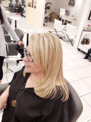 When you ready for the perfect blond Edward Nuñez Salon have the Best expert to accomplish your dream