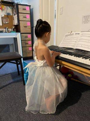 A piano gown should always be worn at the piano - dressing up just to dress up. Nothing going on