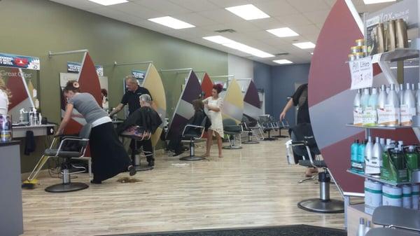 Inside Great Clips