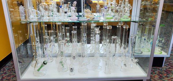 US Tubes Beakers are blown with thicker glass then welded together to create a thick base!