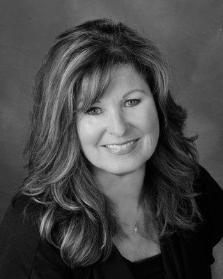 Lori Gale, REALTOR-ASSOCIATE