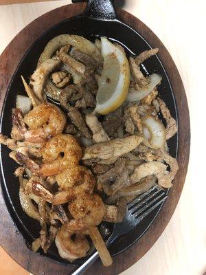 Fajita trio with chicken, beef and shrimp