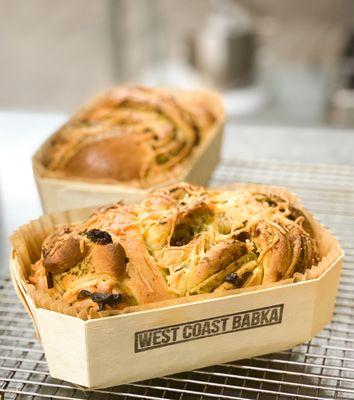 Pesto & Sun-Dried Tomato Babka