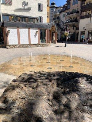 Plaza splash pad next to park