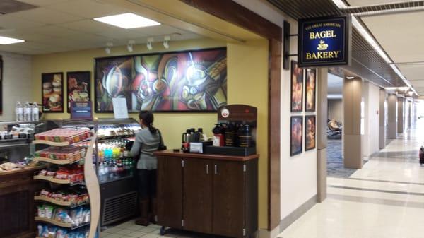 Great place to grab a bite to eat at the Norfolk Airport