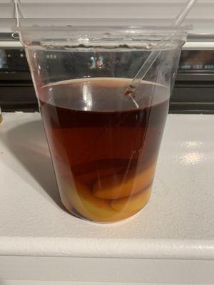 A huge peach tea - so good and not too sweet