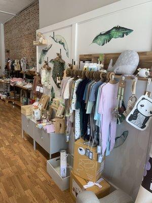 Environmentally friendly children's clothing, accessories, and toys ages 0-9 years old