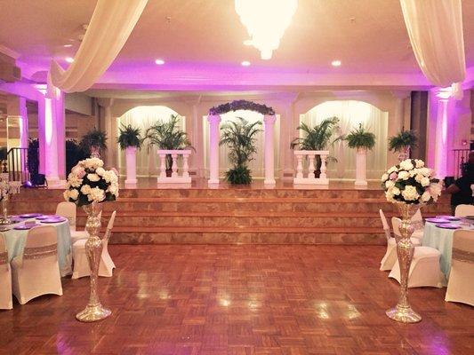 Ballroom I comes with a very spacious and elegant marble/wood stage for your special event. For booking/tour, contact us at (225) 910-0122.