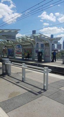 Burnett Transit Center/Casa de Amigos Station