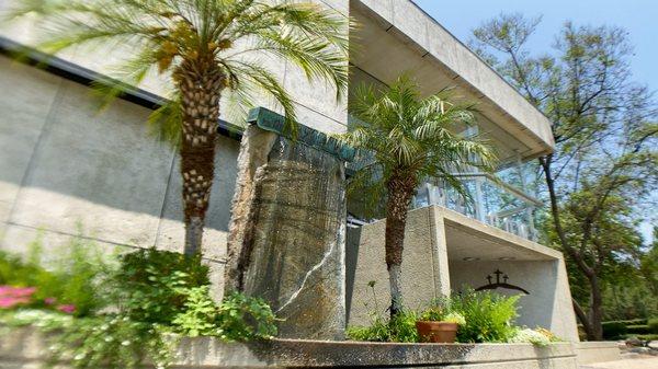 Front Entryway and Fountain