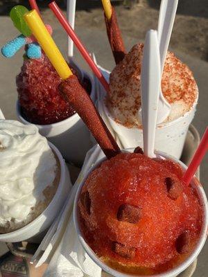 Attention to detail is the best. Best raspas/snow cones!!!