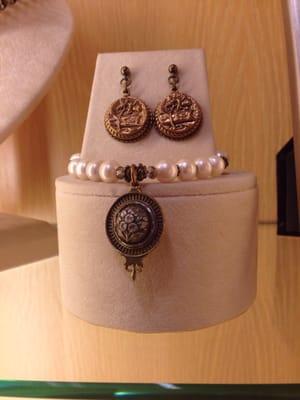 Antique Buttons Earrings & Bracelet