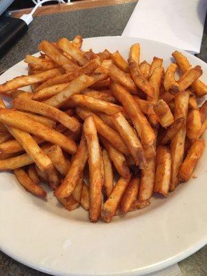 Seasoned fries, a classic done right!