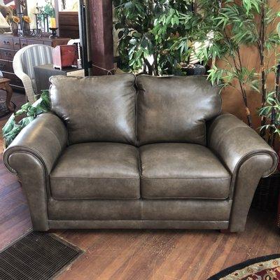 NEW Luke Leather 100% Italian Leather Loveseat