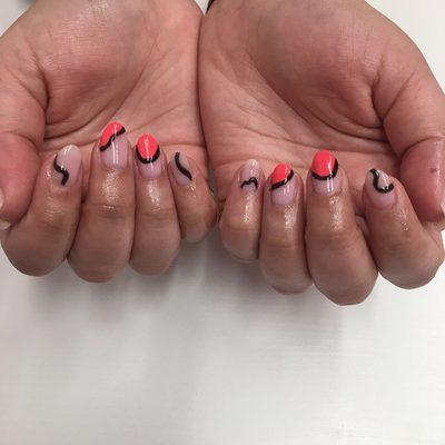 Fun gel mani on natural nail, fun nail art.