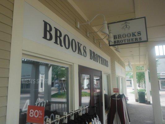 Brooks Brothers Factory Outlet