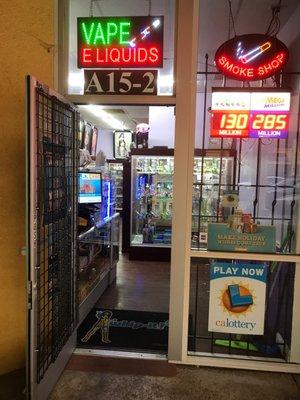 Affordable Vapes and Cigarettes