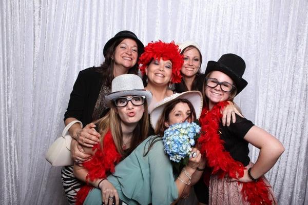 Fun Fabulous Photo Booths