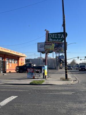 Pollos Al Carbón El Peón