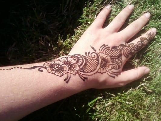 Awesome Henna Tattoo that an amazing Indian woman did over by the Arts & Crafts Fair. It lasted 3 weeks :)