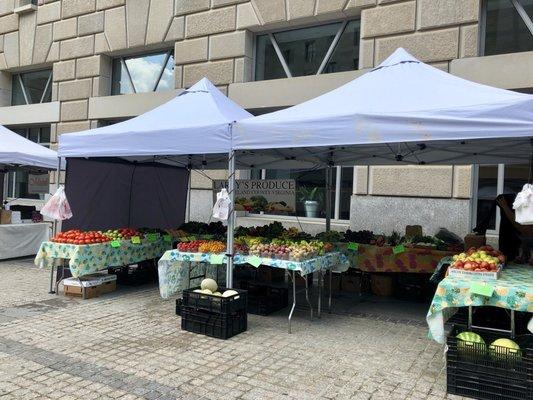 One of the few fresh produce vendors