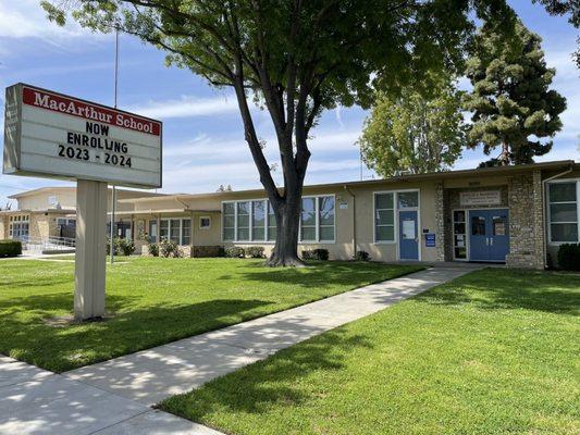 MacArthur Douglas Elementary School