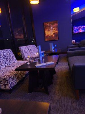 Blu lounge