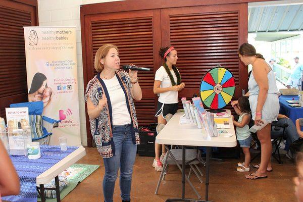 Presenting information to moms at the Waimanalo BIG Latch-On