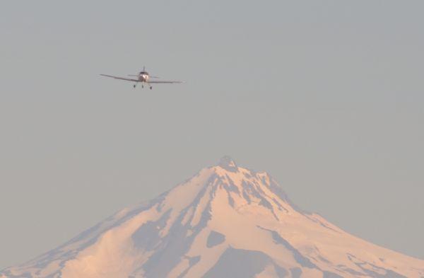 The LX7 by RDD on final approach