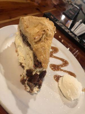 Baklava cheesecake