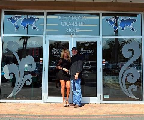 Shannon and Shelia Ikner would like to welcome y'all to Vapor Planet