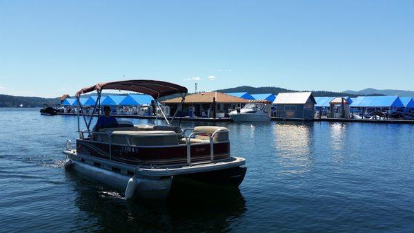 Peter docking our 20' pontoon.