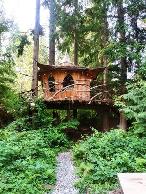 Pot Leaf Tree House