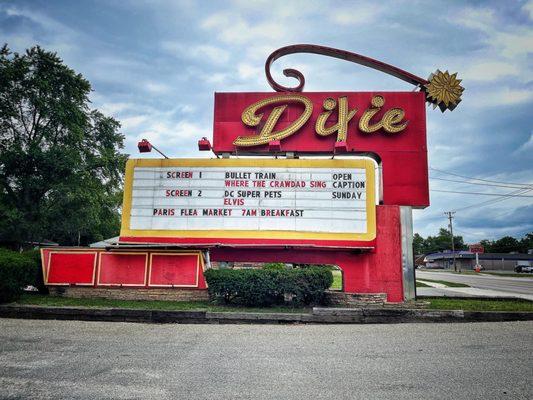 Dixie Drive-In Theatre