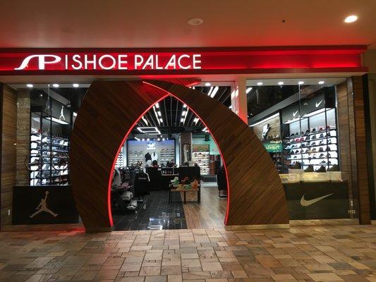 Shoe Palace