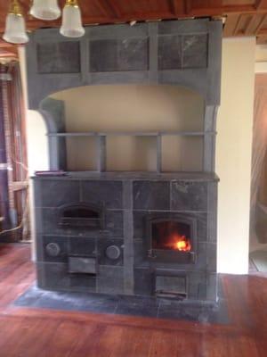 Tulikivi Bakeoven/fireplace with soapstone hood