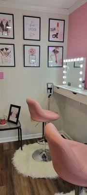 Makeup Area with Makeup Artist -- Daily, Weekly, Monthly Rentals