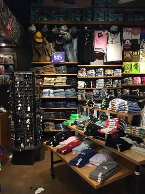 Zumiez - Men's Clothing Stores, Snowboard Shop, Women's Clothing Stores, Shoe Stores, Watch Store, Sunglass Store,Skateshop In Arlington