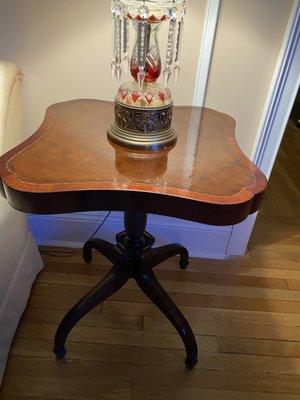 Lamp table - there are twim dont like the crackling,