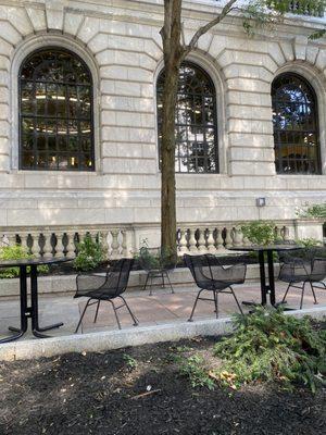 Tuesday, 18 July 2023 -- Eastman Reading Room (located outside the main branch of the Cleveland Public Library in downtown Cleveland)