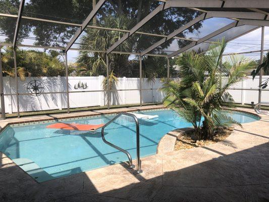 3 Bedroom home with pool - Largo