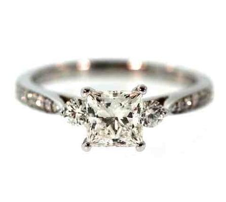 Would u rather have a BIGGER diamond center stone or a BETTER quality?  #FredBennettCreations